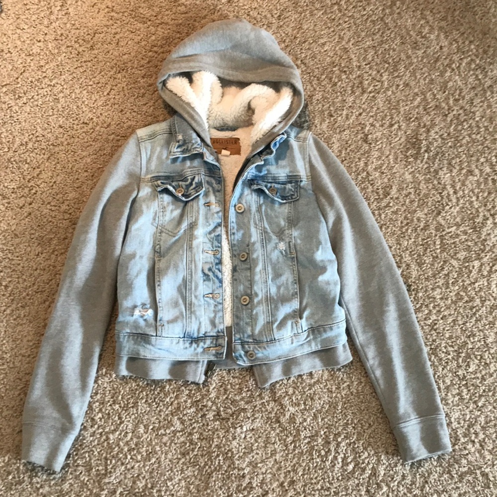 Hollister jean jacket with cloth sleeves
